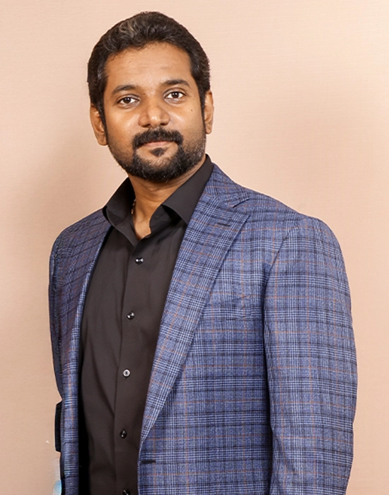 Ashwin Pandian provides academic guidance and industry insights for students